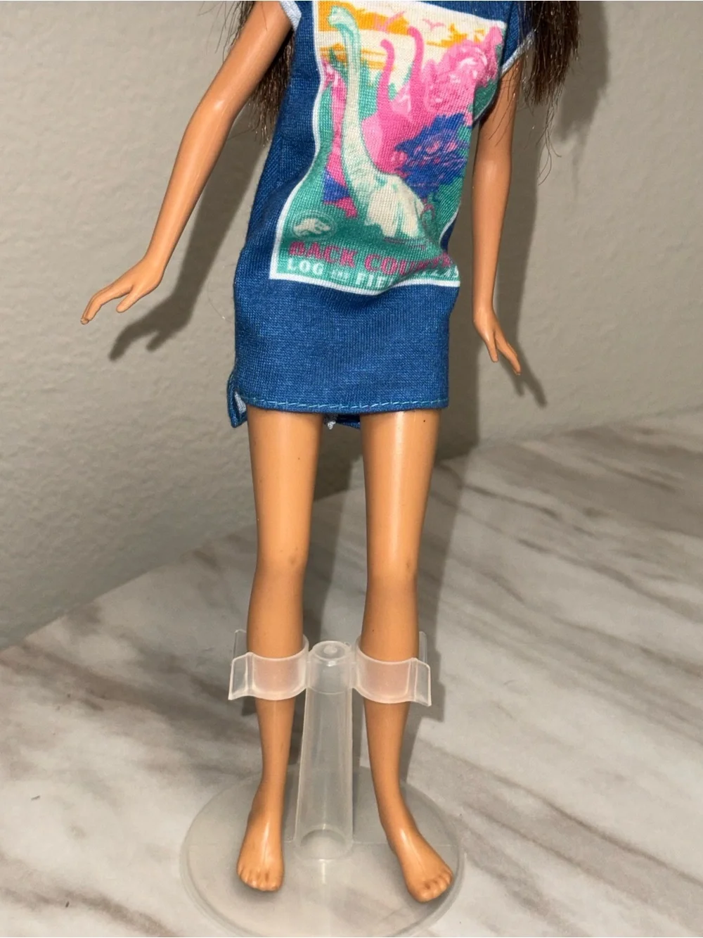 Barbie Mattel brunette plus size doll